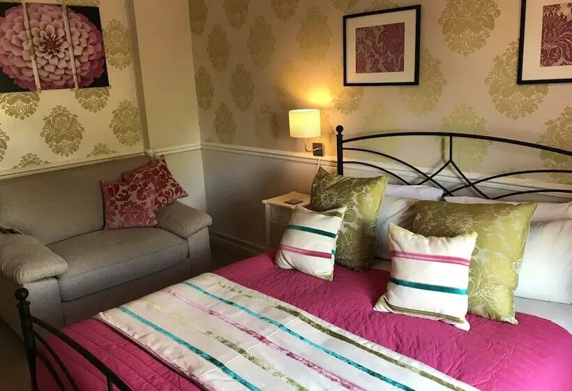 Fotos del hotel Hollies Guest House:  14