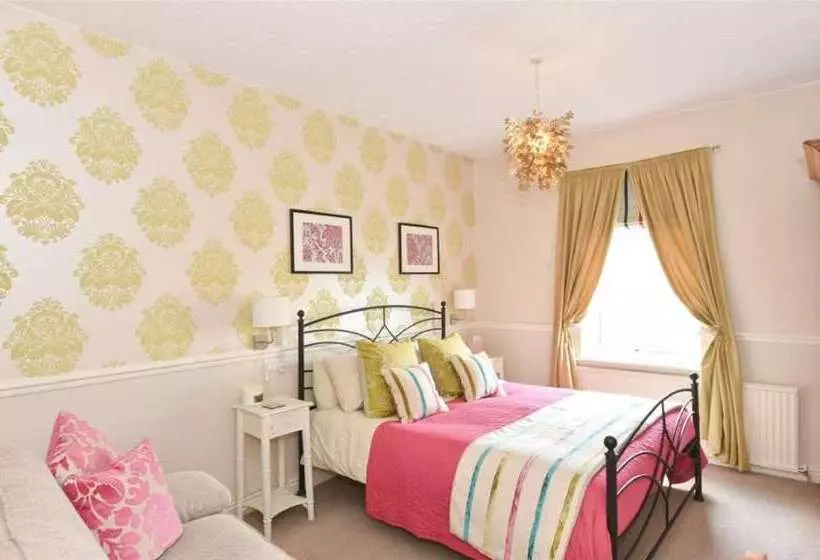 Fotos del hotel Hollies Guest House:  22