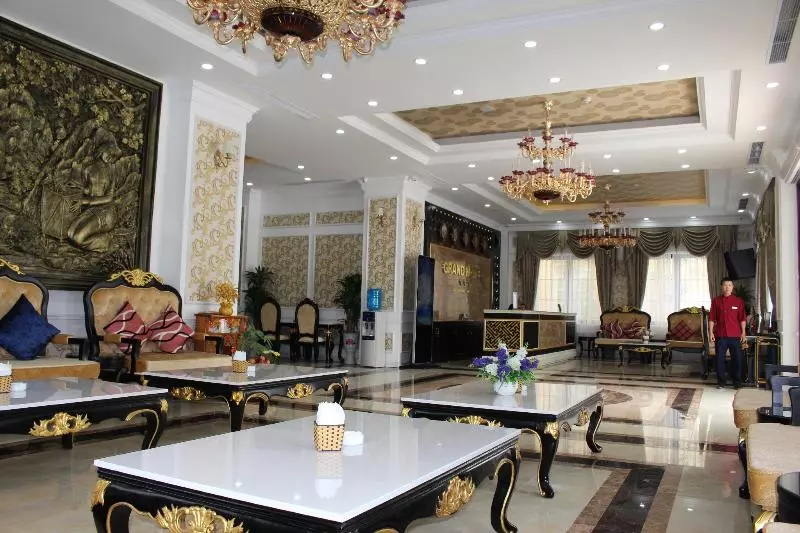 Fotos del hotel Grand:  2