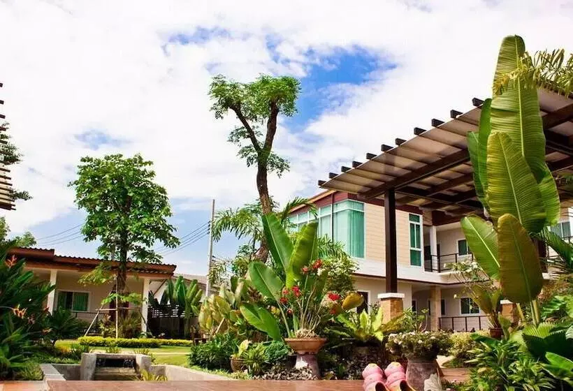 Fotos del hotel The Park Nangrong Resort:  11