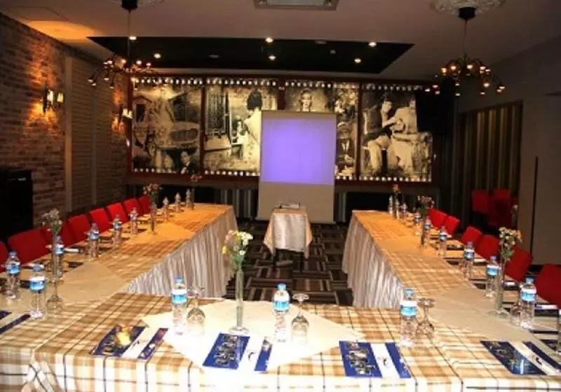 Fotos del hotel Maltepe 2000:  17