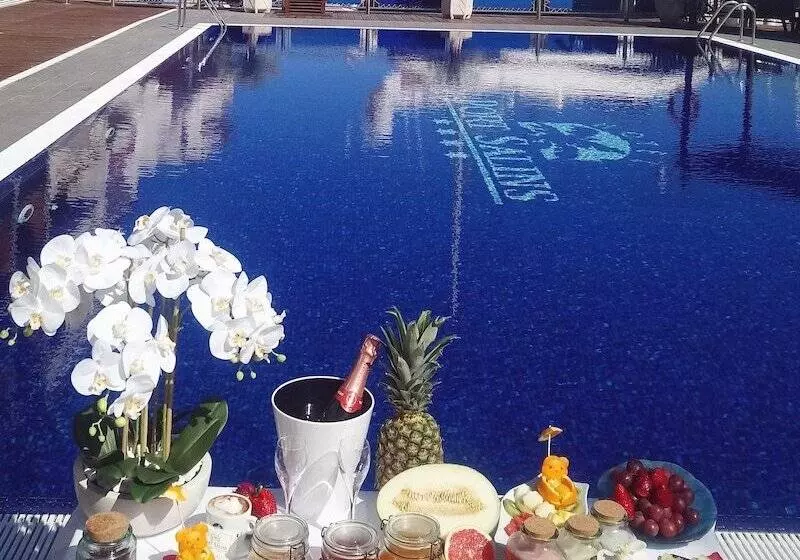 Fotos del hotel Port Salins:  18