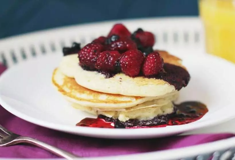 Fotos del hotel The Windsor Town House:  13