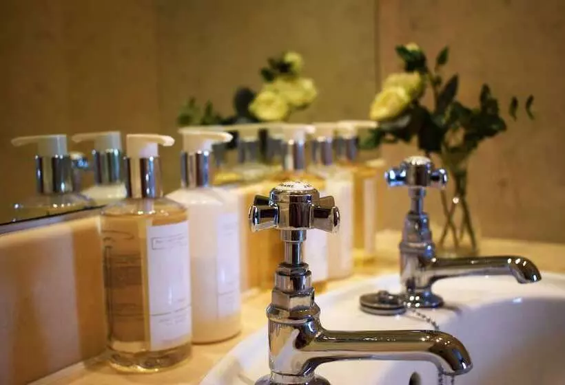 Fotos del hotel The Windsor Town House:  16