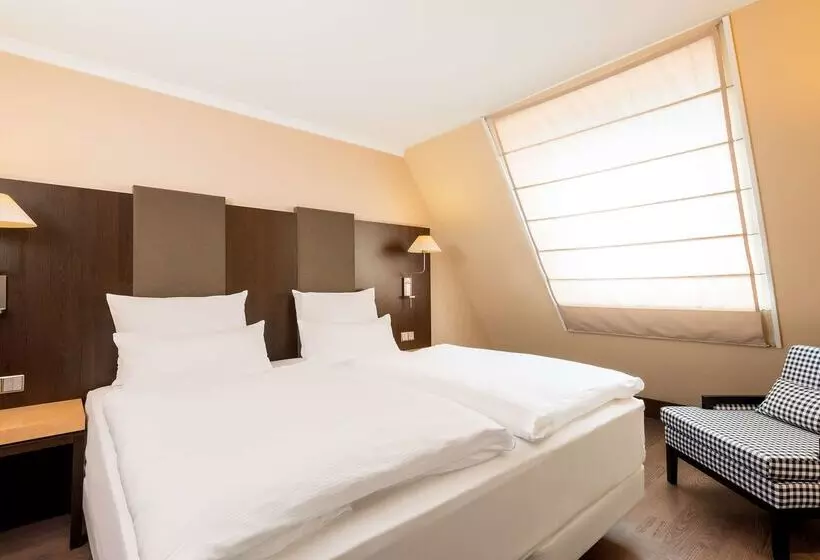 Fotos del hotel Nh Berlin Kurfürstendamm:  15