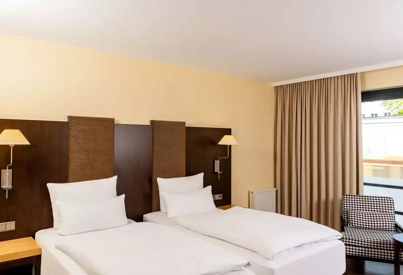 Fotos del hotel Nh Berlin Kurfürstendamm:  17