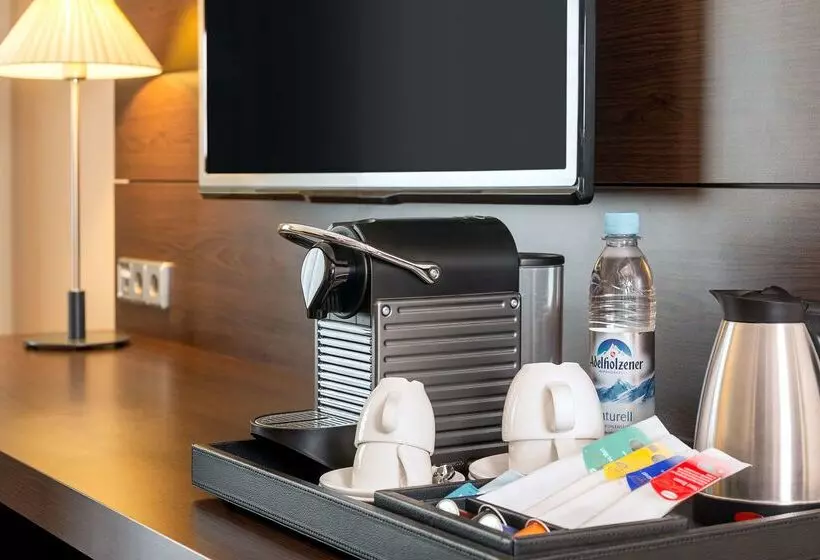 Fotos del hotel Nh Berlin Kurfürstendamm:  25