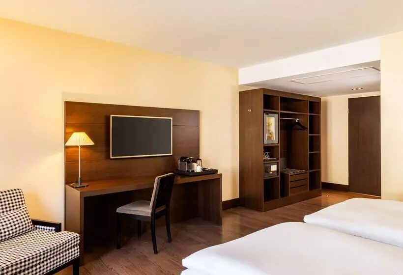 Fotos del hotel Nh Berlin Kurfürstendamm:  2