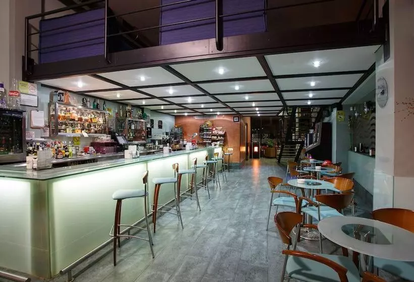 Fotos del hotel Restaurante Pontiñas:  5