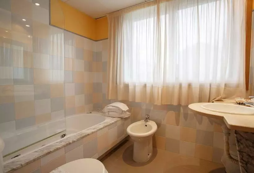 Fotos del hotel Restaurante Pontiñas:  6