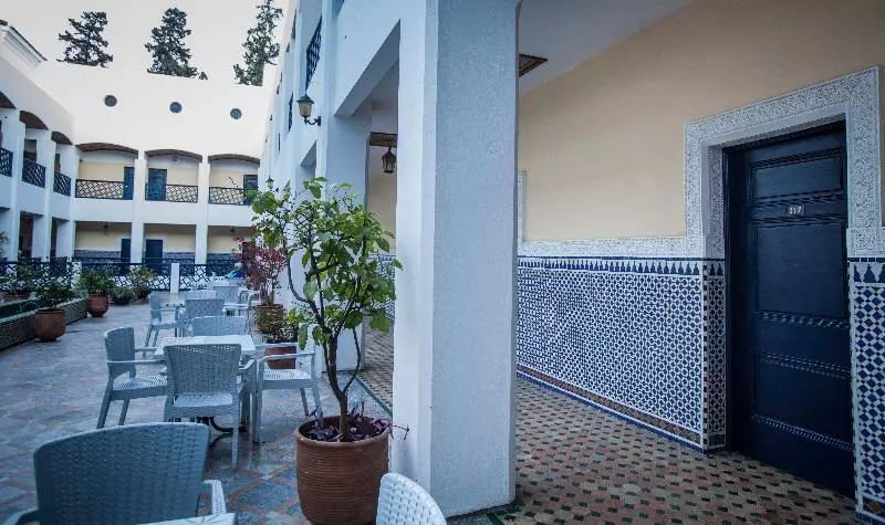 Fotos del hotel Batha:  15