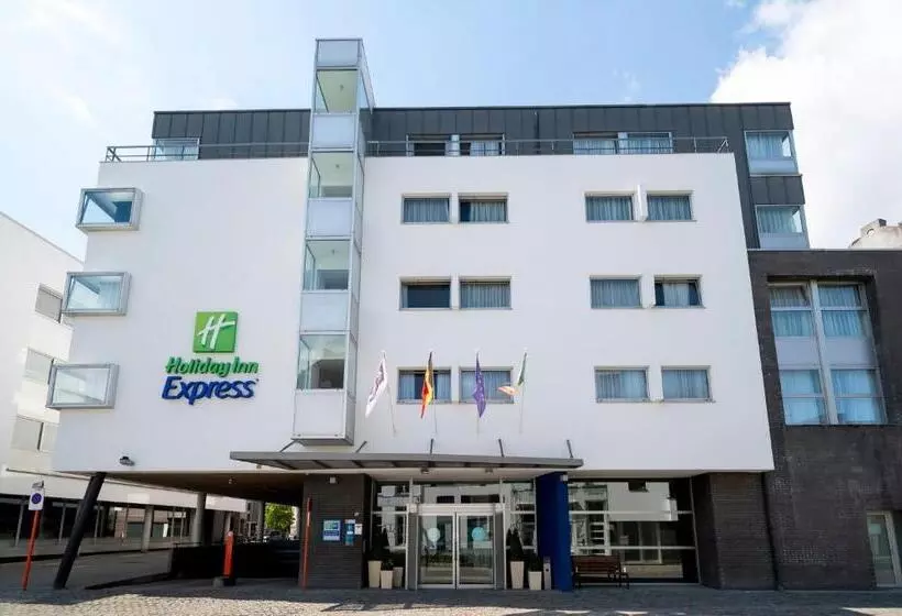 Fotos del hotel Holiday Inn Express Mechelen City Centre, An Ihg:  8