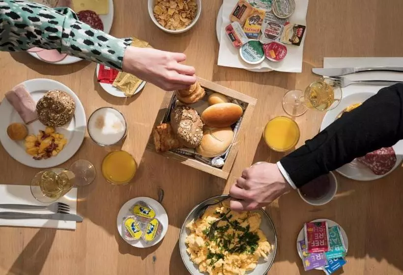 Fotos del hotel Holiday Inn Express Mechelen City Centre, An Ihg:  2