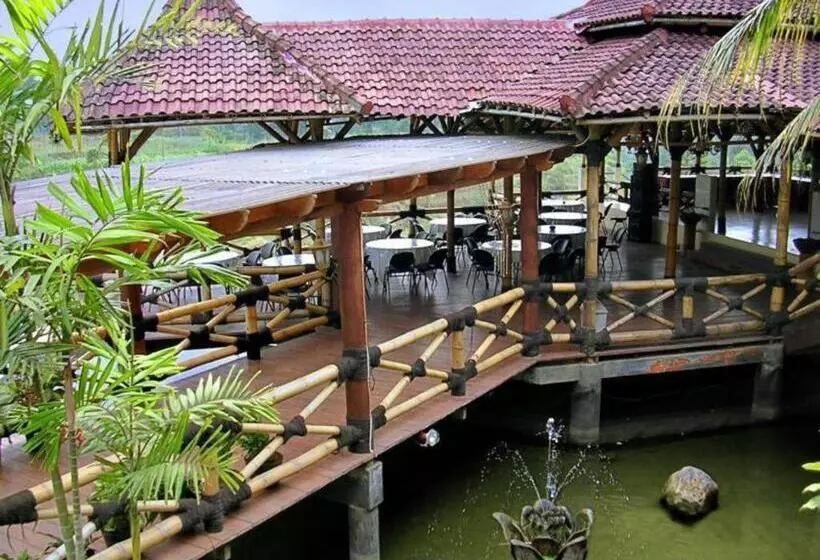 Fotos del hotel Vanda Gardenia Trawas:  20