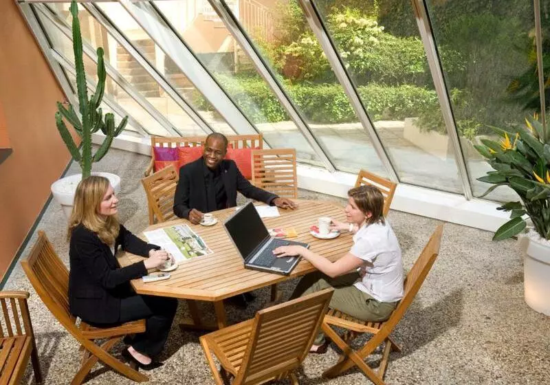 Fotos del hotel Ibis Paris Alesia Montparnasse:  12