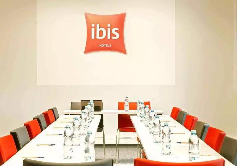 Fotos del hotel Ibis Warszawa Ostrobramska:  10