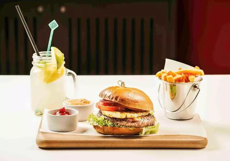 Fotos del hotel Ibis Warszawa Ostrobramska:  3