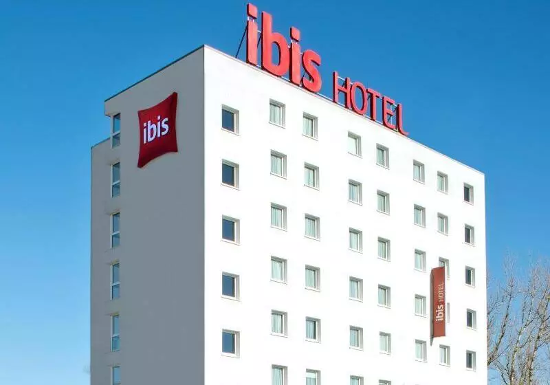 Fotos del hotel Ibis Warszawa Ostrobramska:  6