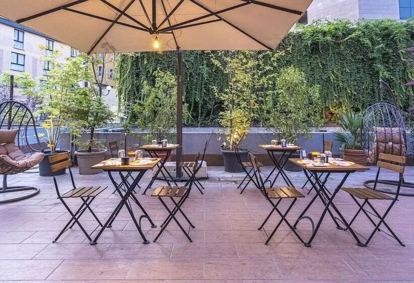 Fotos del hotel Leonardo Hotel Milan City Center:  7