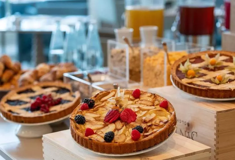 Fotos del hotel Leonardo Hotel Milan City Center:  10