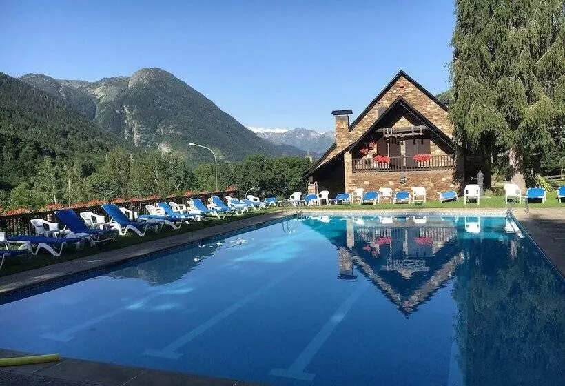 Fotos del hotel Petit Lacreu:  16