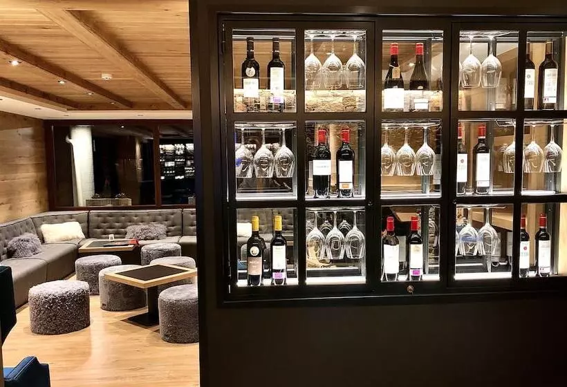 Fotos del hotel Petit Lacreu:  6