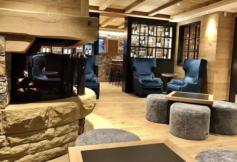 Fotos del hotel Petit Lacreu:  12