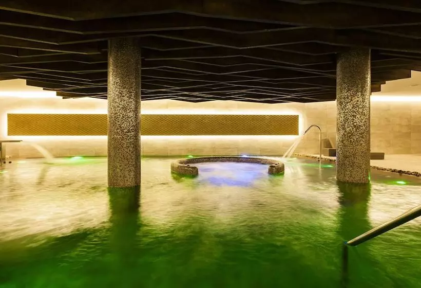 Fotos del hotel Serrano Palace:  24