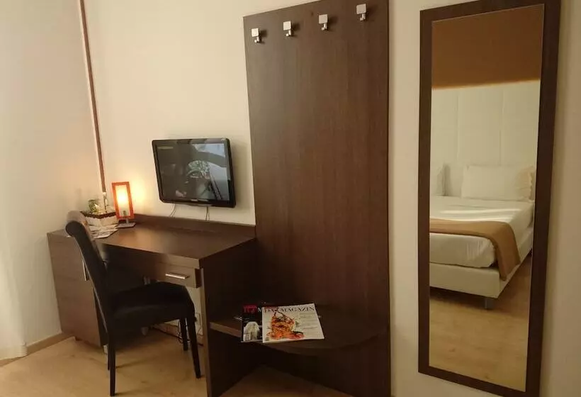 Fotos del hotel Ambassador-monaco:  2