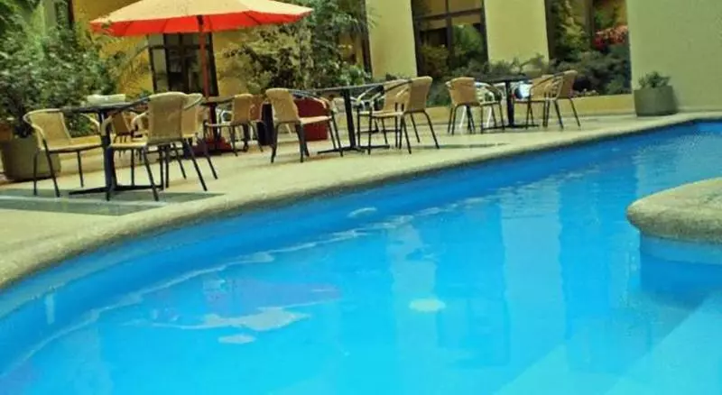 Fotos del hotel Diego De Almagro Santiago Centro:  2