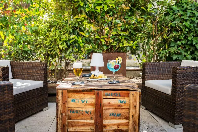 Fotos del hotel Nm Suites:  6