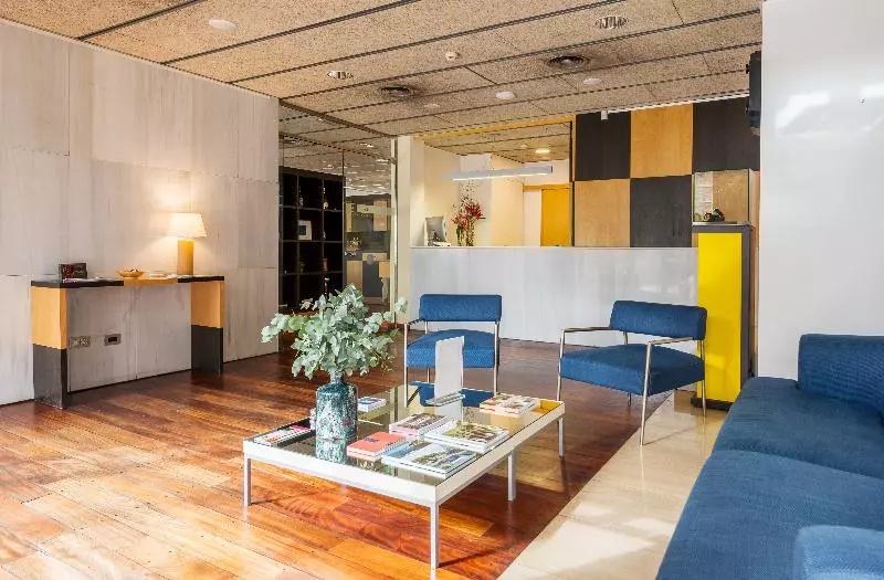 Fotos del hotel Nm Suites:  3