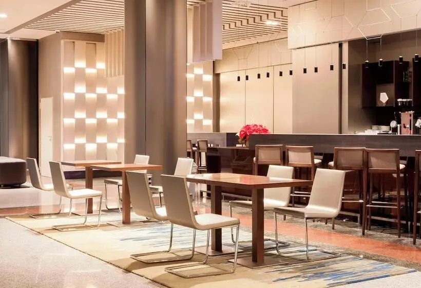 Fotos del hotel Madrid Marriott Auditorium Hotel & Conference Center:  128