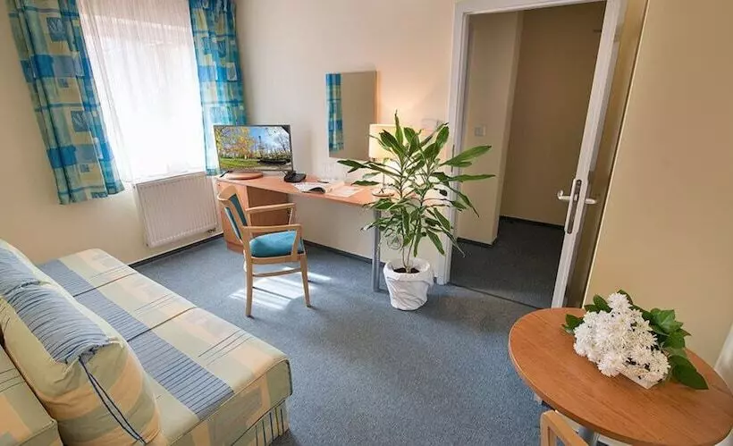 Fotos del hotel Ea Hotel Tosca:  2