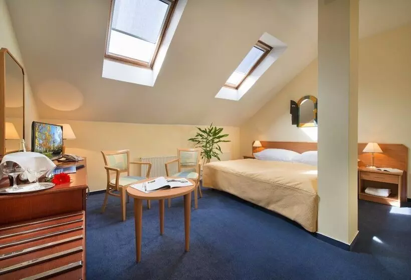 Fotos del hotel Ea Hotel Tosca:  11