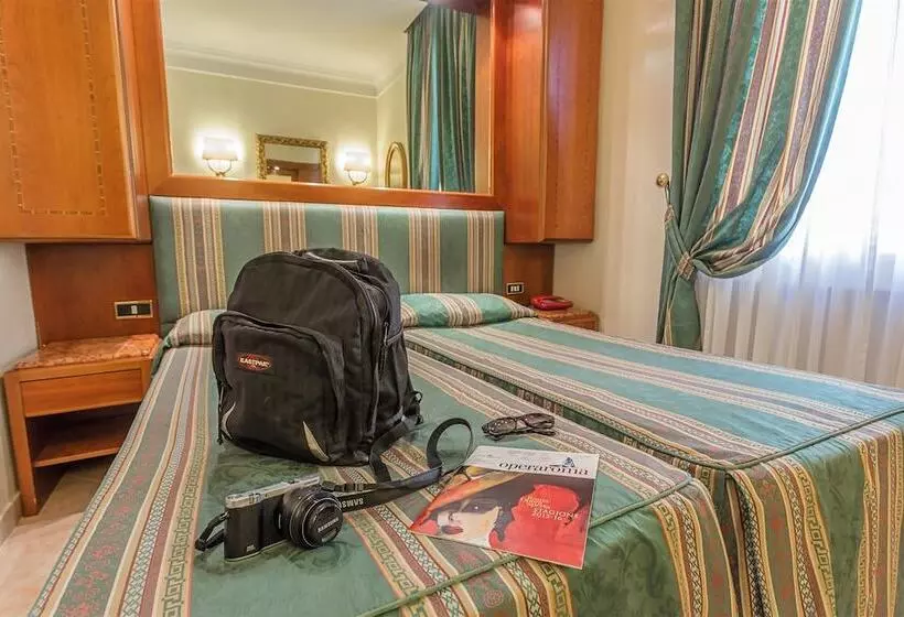 Fotos del hotel Raeli  Lazio:  19