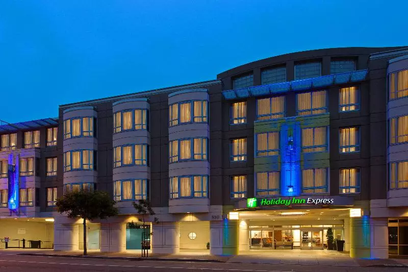 Holiday Inn Express Hotel & Suites Fisherman’s Wharf, An Ihg