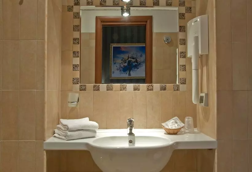 Fotos del hotel Lirico:  10