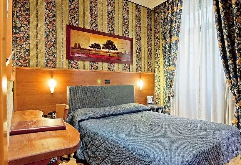 Fotos del hotel Lirico:  11