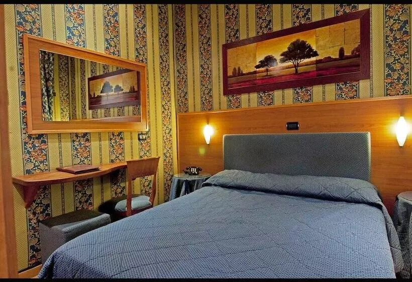 Fotos del hotel Lirico:  7