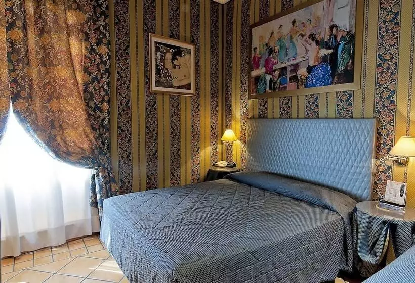 Fotos del hotel Lirico:  13