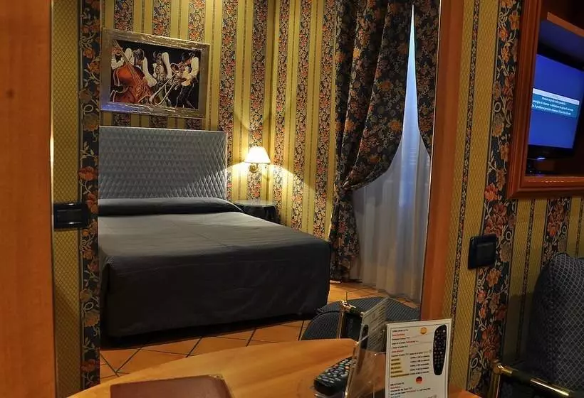 Fotos del hotel Lirico:  23