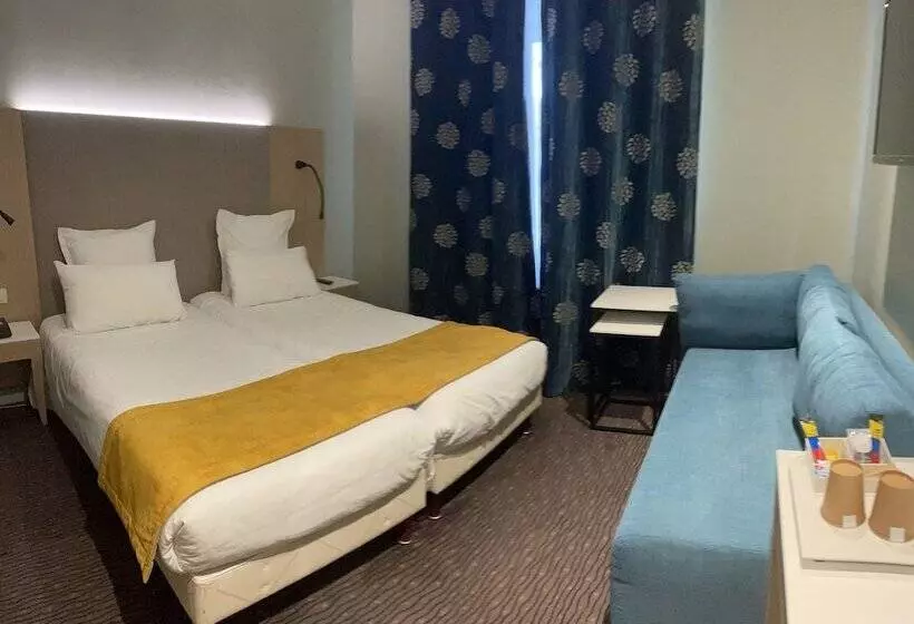 Fotos del hotel Hôtel L'univers:  2