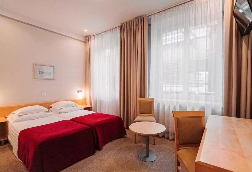 Fotos del hotel Baltic  Vana Wiru:  3