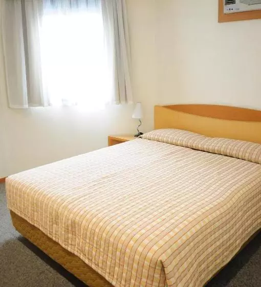 Brasília Santana Gold Flat