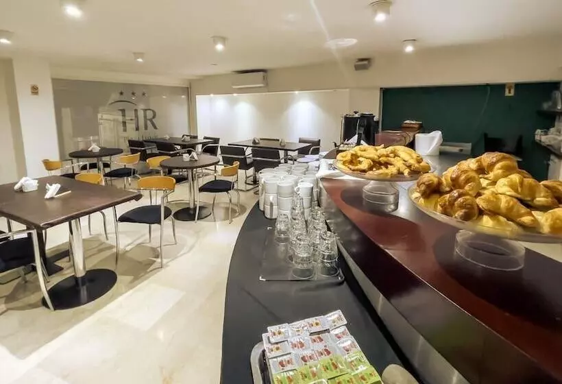 Fotos del hotel Reconquista Plaza:  8