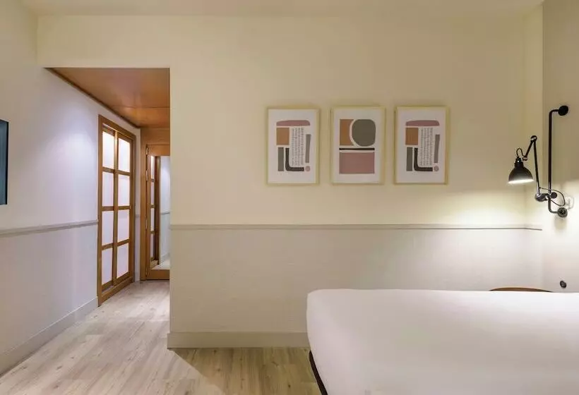 Fotos del hotel Ac  Los Vascos By Marriott:  18
