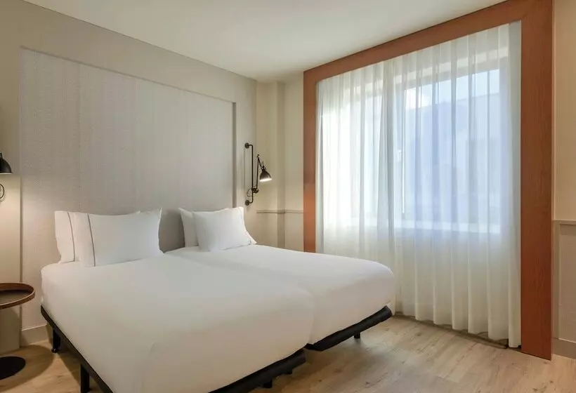 Fotos del hotel Ac  Los Vascos By Marriott:  72