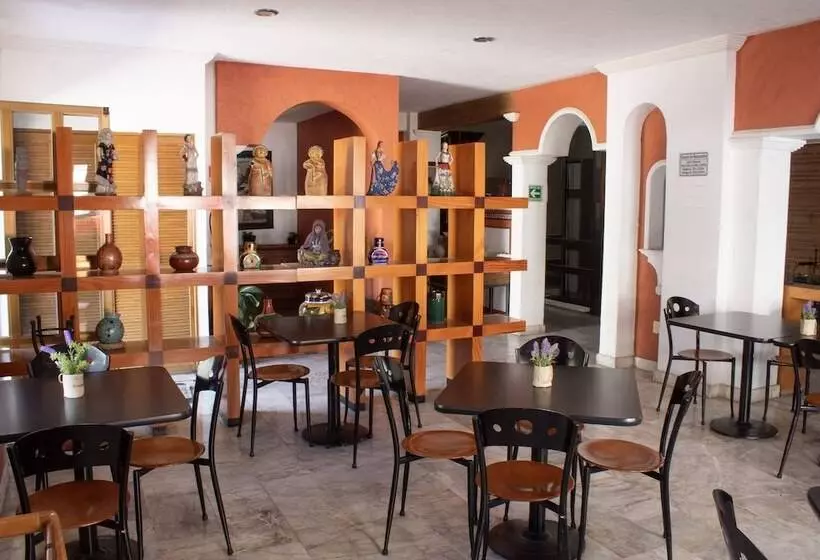 Fotos del hotel Estanza Hotel & Suites:  13