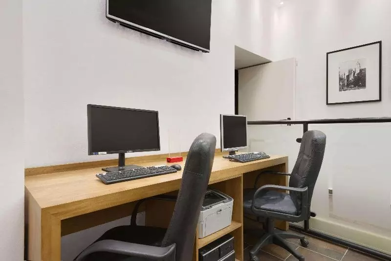 Fotos del hotel Ramada By Wyndham Frankfurt City Centre:  4